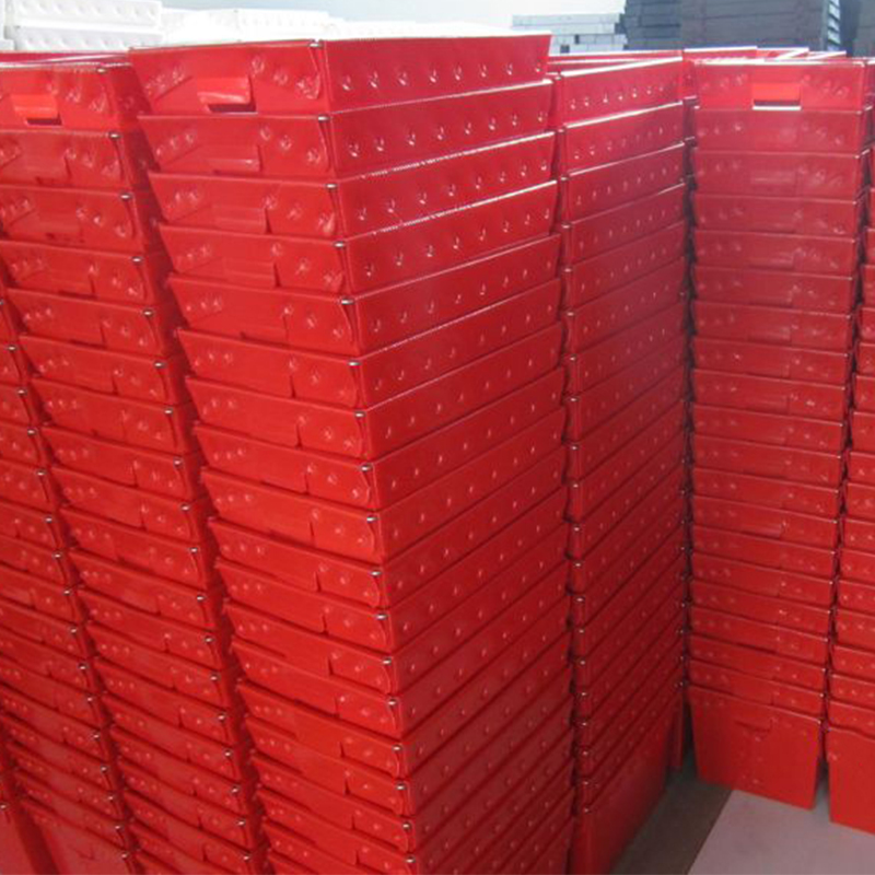 Pojemnik pocztowy z tektury falistej nadający się do recyklingu